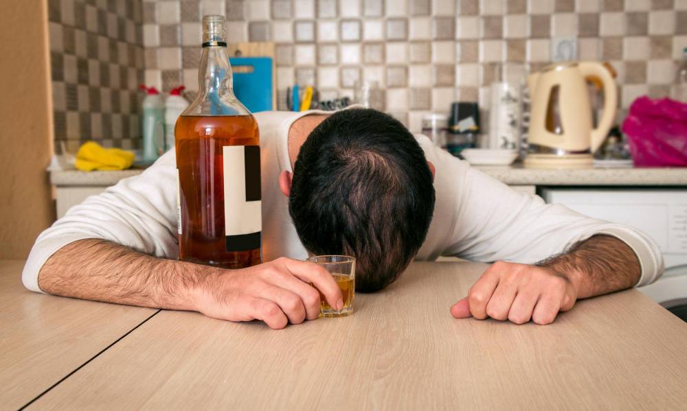 Jak tolerancja na alkohol wpływa na społeczne picie?
