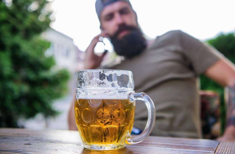 Jak przestać pić piwo: Rozmowy z ekspertami